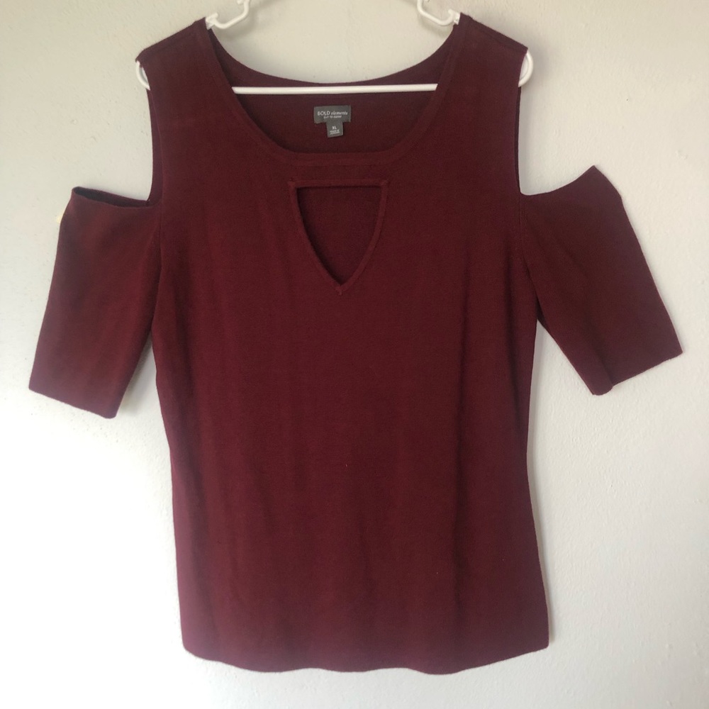 Cold shoulder top
